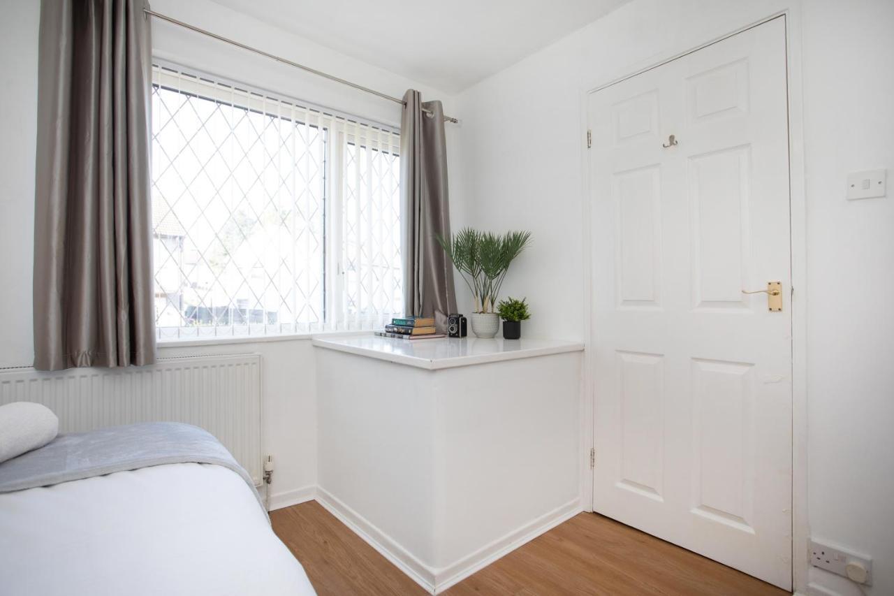 Rawmarsh House, Rotherham For Contractors & Families, Free Parking, High Speed Wifi, Etc 罗瑟勒姆 外观 照片