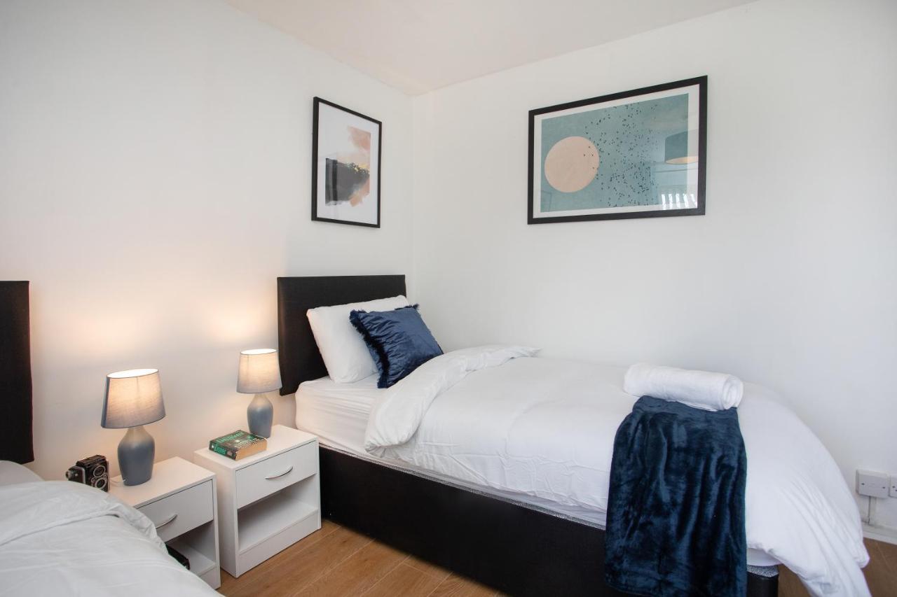 Rawmarsh House, Rotherham For Contractors & Families, Free Parking, High Speed Wifi, Etc 罗瑟勒姆 外观 照片