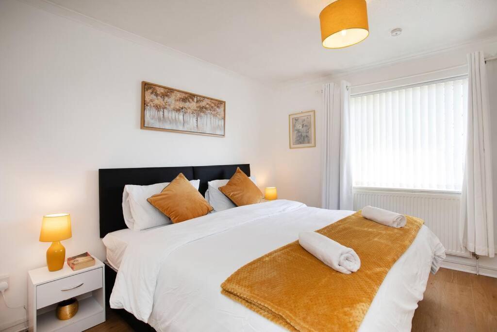 Rawmarsh House, Rotherham For Contractors & Families, Free Parking, High Speed Wifi, Etc 罗瑟勒姆 外观 照片
